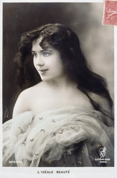 Franse nieuwjaarskaart met afbeelding van een mooie vrouw door French Photographer