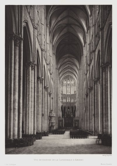 Interieur van de kathedraal van Amiens door French Photographer