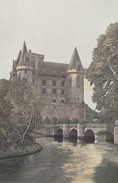 La Rochefoucauld, Kasteel, Uitzicht vanaf de oevers van de Tardoire door French Photographer