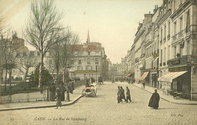 La Rue de Strasbourg, Caen door French Photographer