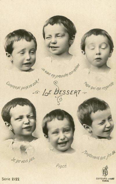 Jongen die gekke gezichten trekt door French Photographer