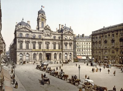 Stadhuis van Lyon vanaf Place de Terreaux, 1890-1900 door French Photographer
