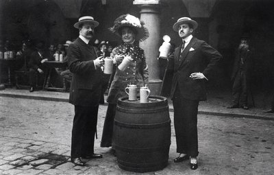 Madeleine Lemaire (1845-1928) en Reynaldo Hahn (1875-1947) door French Photographer
