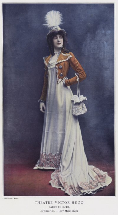 Mademoiselle Mitzy-Dalti als Delvaporine in Cadet Roussel door French Photographer