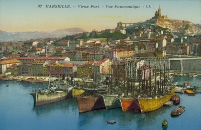 Marseille: Vieux Port, Panoramisch Uitzicht door French Photographer