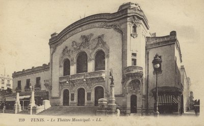 Gemeentelijk Theater, Tunis, Tunesië door French Photographer
