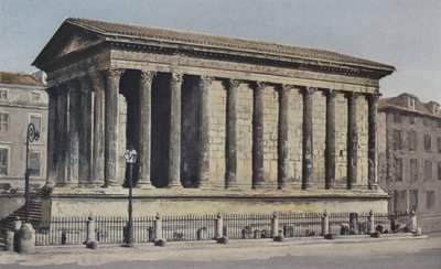 Nimes, Maison Carree (Museum van de oudheden), Zuidwestelijk overzicht door French Photographer