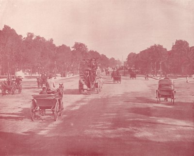 Parijs: Avenue Champs Elysees door French Photographer