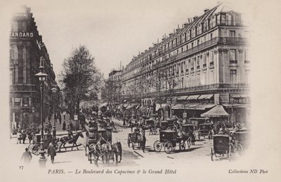 Parijs, Le Boulevard Des Capucines, Le Grand Hotel door French Photographer