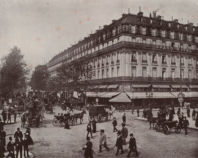 Parijs: Het Grand Hotel en Café de la Paix (zw/w foto) door French Photographer