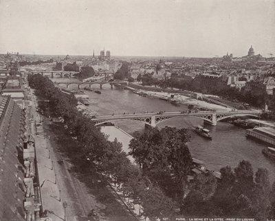 Parijs: Uitzicht op de Seine en Île de la Cité door French Photographer