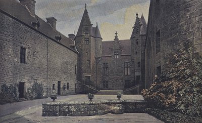 Ploubezre, Kasteel van Kergrist, Ensemble op de erehof door French Photographer