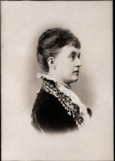 Portret van Prinses Adelheid Marie van Anhalt Dessau (1833-1916), Groothertogin van Luxemburg door French Photographer