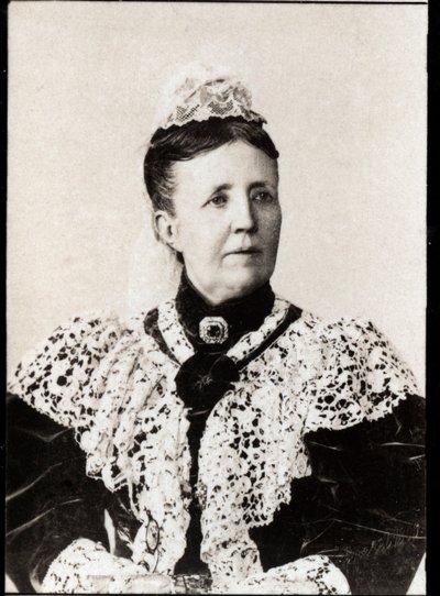 Portret van Sophia van Nassau (1836-1913), Koningin-gemalin van Zweden en Noorwegen door French Photographer