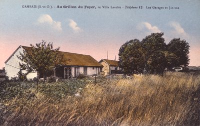 Ansichtkaart met het huis van Henri Desire Landru (1869-1922) in Gambais door French Photographer