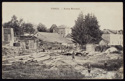 Ansichtkaart met de zagerij Reviraud in Tence, Haute-Loire, ca.1900 door French Photographer