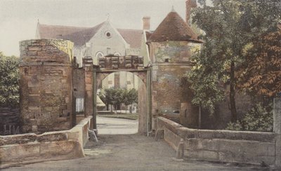 Saint-Jean-aux-Bois, ingang van de abdij (bos van Compiegne) door French Photographer