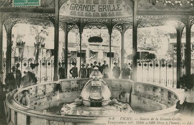 Bron van de Grand Grille bron in Vichy. Ansichtkaart verzonden in 1913 door French Photographer