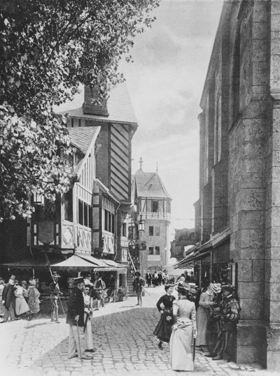 De Rue des Vieilles Ecoles en de Kerk van Saint Julien, in Oud Parijs, op de Exposition Universelle van 1900 door French Photographer