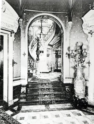 De Vestibule en Onyx Trap in het Hotel de Paiva door French Photographer