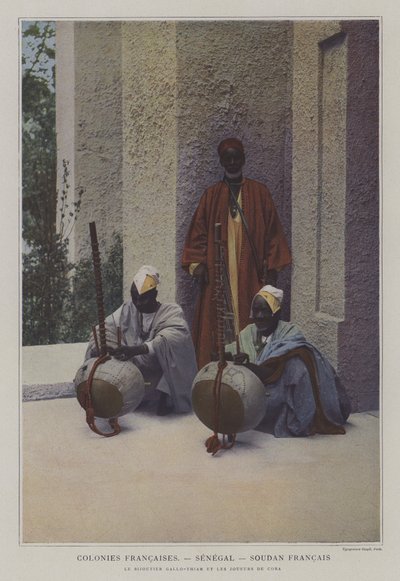De juwelier Gallo-Thiam en coraspelers in de Senegal en Frans-Soedan sectie van de Exposition Universelle 1900, Parijs door French Photographer