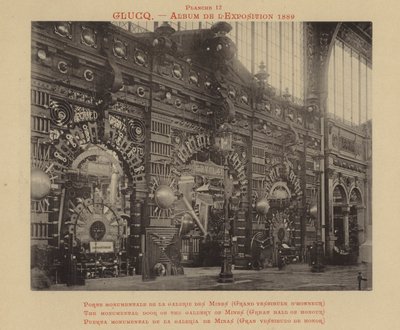 De monumentale deur van de galerij van Mijnen, Grote Erehal door French Photographer