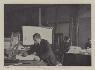 Teken- en naaiwerkplaats in de Beauvais Tapestry Manufacture, Frankrijk door French Photographer