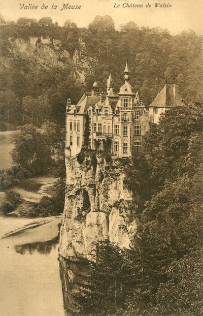 Vallei Van De Maas, Het Kasteel Van Walzin door French Photographer