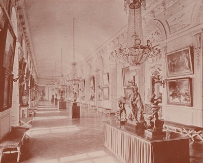 Vestibule naar de Galerie van de Grand Trianon, Versailles door French Photographer