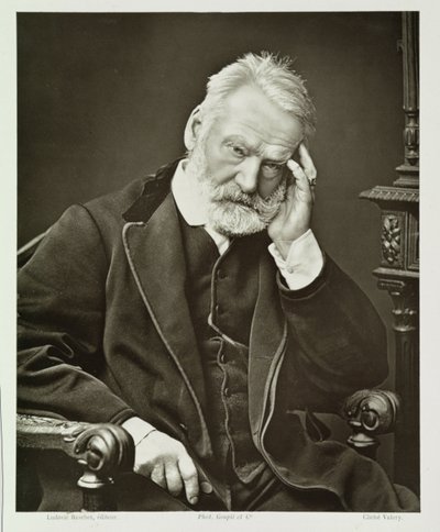 Victor Hugo (1802-85), uit Galerie Contemporaine, ca. 1874-78 door French Photographer