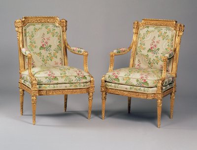 Een paar armstoelen uit een suite van Louis XVI meubels, gestempeld door Delaisement, c.1780 door French School