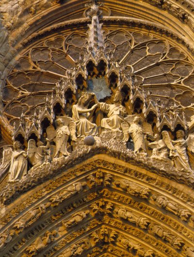 Kathedraal van Reims: detail van de gevel (Marne 51) die de Kroning van de Maagd voorstelt door French School