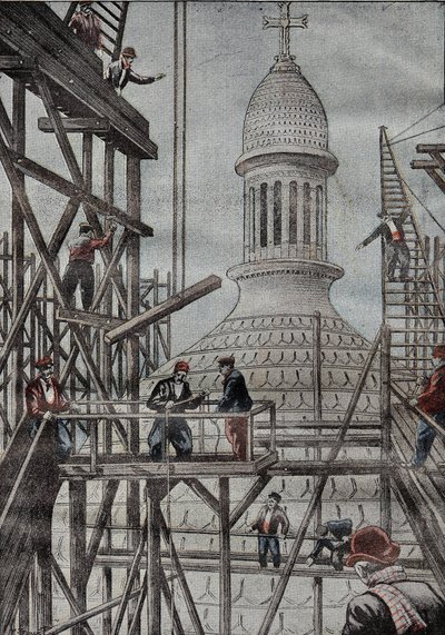 Demonstratie van steigers die het einde van de bouw van de koepel van de Basiliek van Montmartre onthullen. Gravure in 
