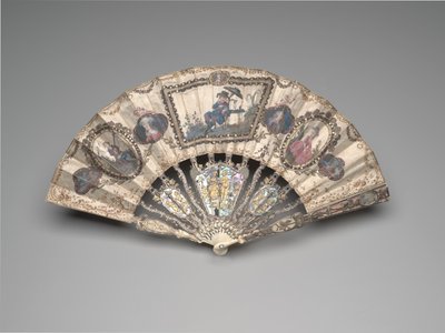 Vouwwaaier met een chinoiserie scène, portretten, pastorale figuren en stillevens door French School