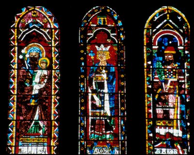 Gotische kunst: Sint-Anna de Meer, Salomo en Aäron. Lancetten onder de Rosace du Nord (genoemd Rosace van de Maagd, circa 1235) van de Kathedraal Notre Dame de Chartres (Eure et Loir) door French School