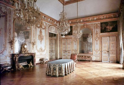Interieur van de Salle du Conseil (Raadzaal) door French School