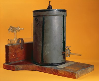 Ionisatiekamer ontworpen door Marie Curie (1867-1934) c.1897 door French School