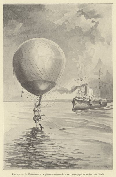 De Mediterraneen nr. 1 zwevend boven de zee vergezeld door de kruiser Du Chayla door French School