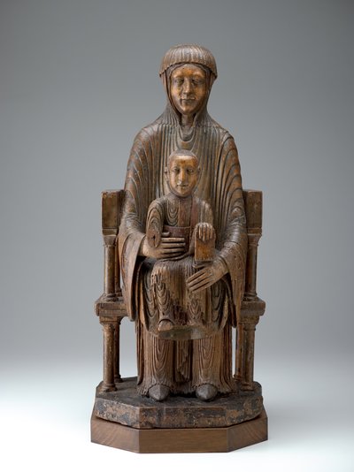 Madonna en Kind in Majesteit, ca. 1150-1200 (hout, sporen van polychromie) door French School