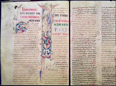 Geïllustreerde initiaal H met een centaur en geïllustreerde initiaal I met de adelaar van St. Johannes die de ketter Arius tot zwijgen brengt, uit het Evangelie van St. Johannes, Bijbel van St. Etienne door French School