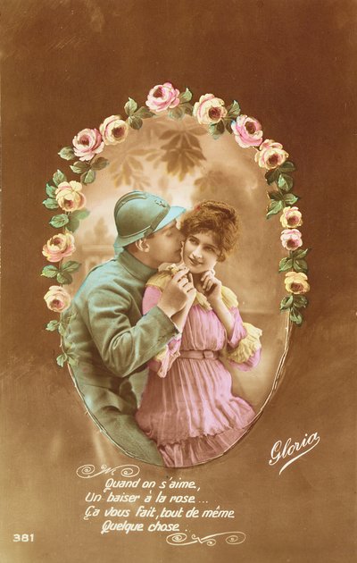 Ansichtkaart met een Franse soldaat en zijn geliefde, 1914-18 (gekleurde foto) door French School