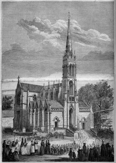 Religieuze architectuur: algemeen uitzicht op de kerk van Monfort le Retrou (tegenwoordig Montfort le Gesnois in de Sarthe (72), de dag van de inhuldiging in 1858. Naar een schets van de heer Moulin. Gravure in Le Monde Illustré nr. 77 van 2 oktober 1858 door French School