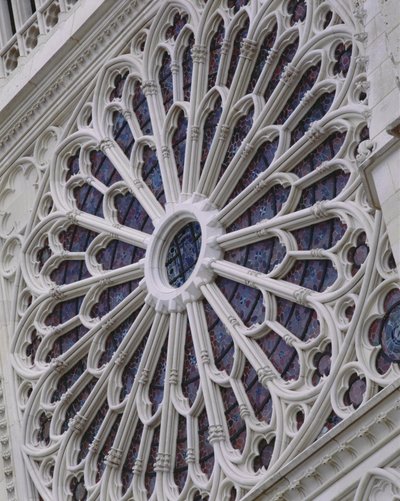 Roosvenster van de westgevel, c.1270 door French School