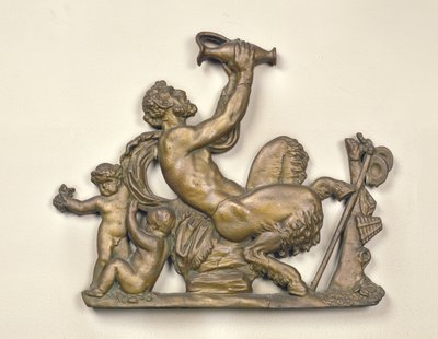Bord van een wijnhandelaar met een faun die drinkt (hout) door French School