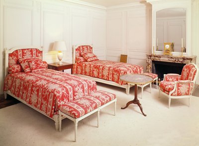 De slaapkamer van generaal Charles De Gaulle (1890-1970) en zijn vrouw in het Grand Trianon door French School