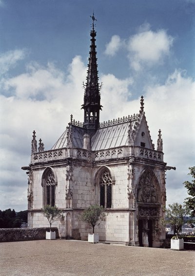 Uitzicht op de Chapelle Saint-Hubert van het Chateau Amboise, voltooid in 1493 door French School