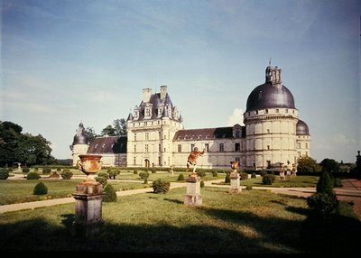 Uitzicht op de oostgevel, bouw begonnen in 1540 door French School