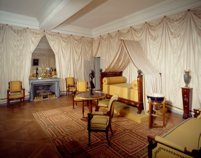 Zicht op de kamer van keizer Napoleon I (1769-1821) in het kasteel van Malmaison, in Rueil Malmaison door French School