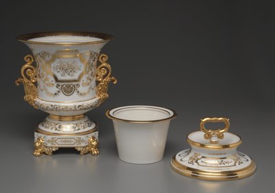 Witte en Gouden Gedekte IJsemmer, Fabriek van Jacob-Petit door French School