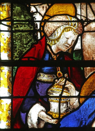 Raam met Maria Magdalena bij de Pieta door French School